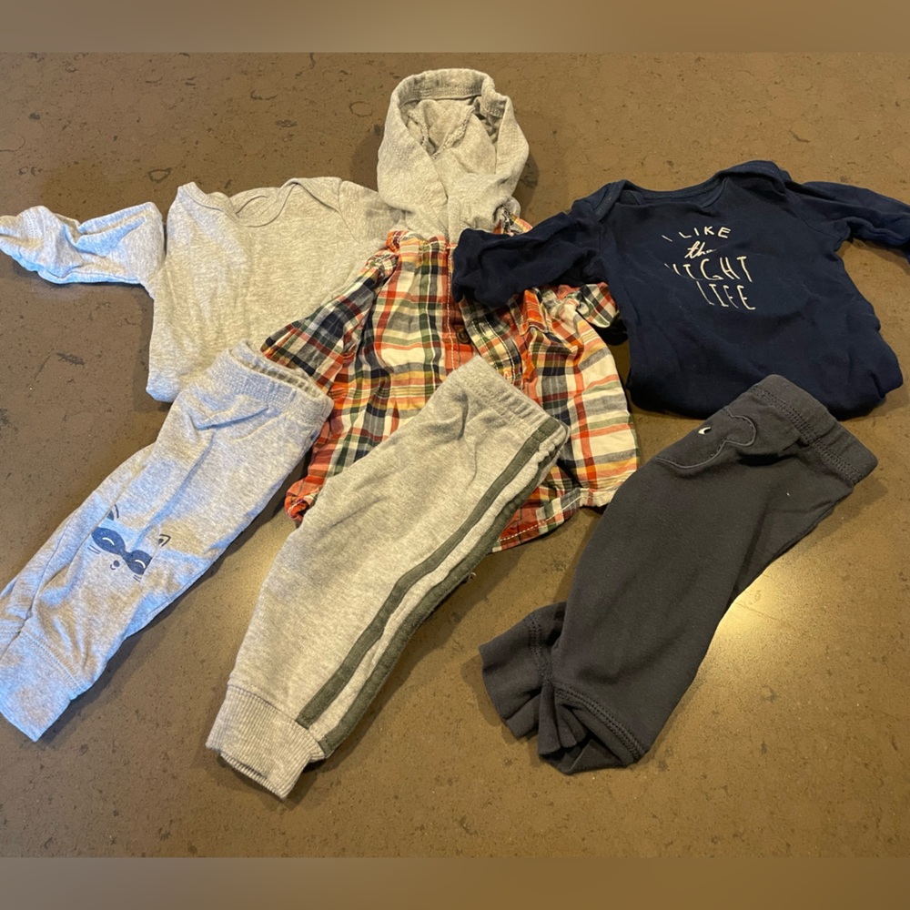 Carter's Baby Bundle - 3 Months - Picture 2 of 6